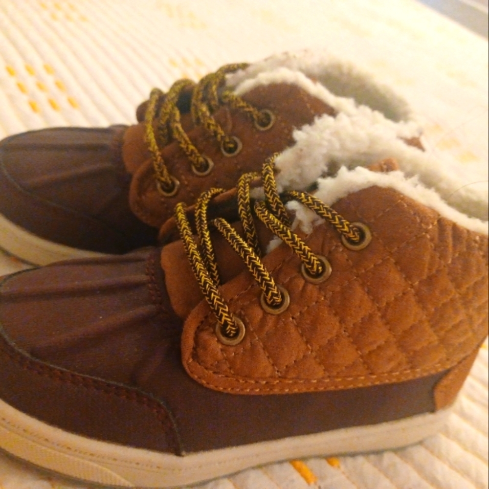 Toddler boots